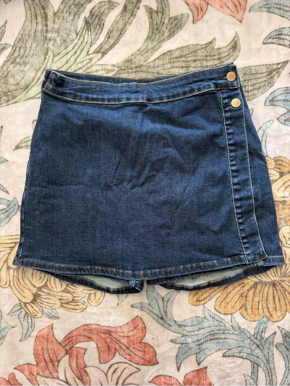 Judy Blue Joanna Denim Skort with Button Detail Size L